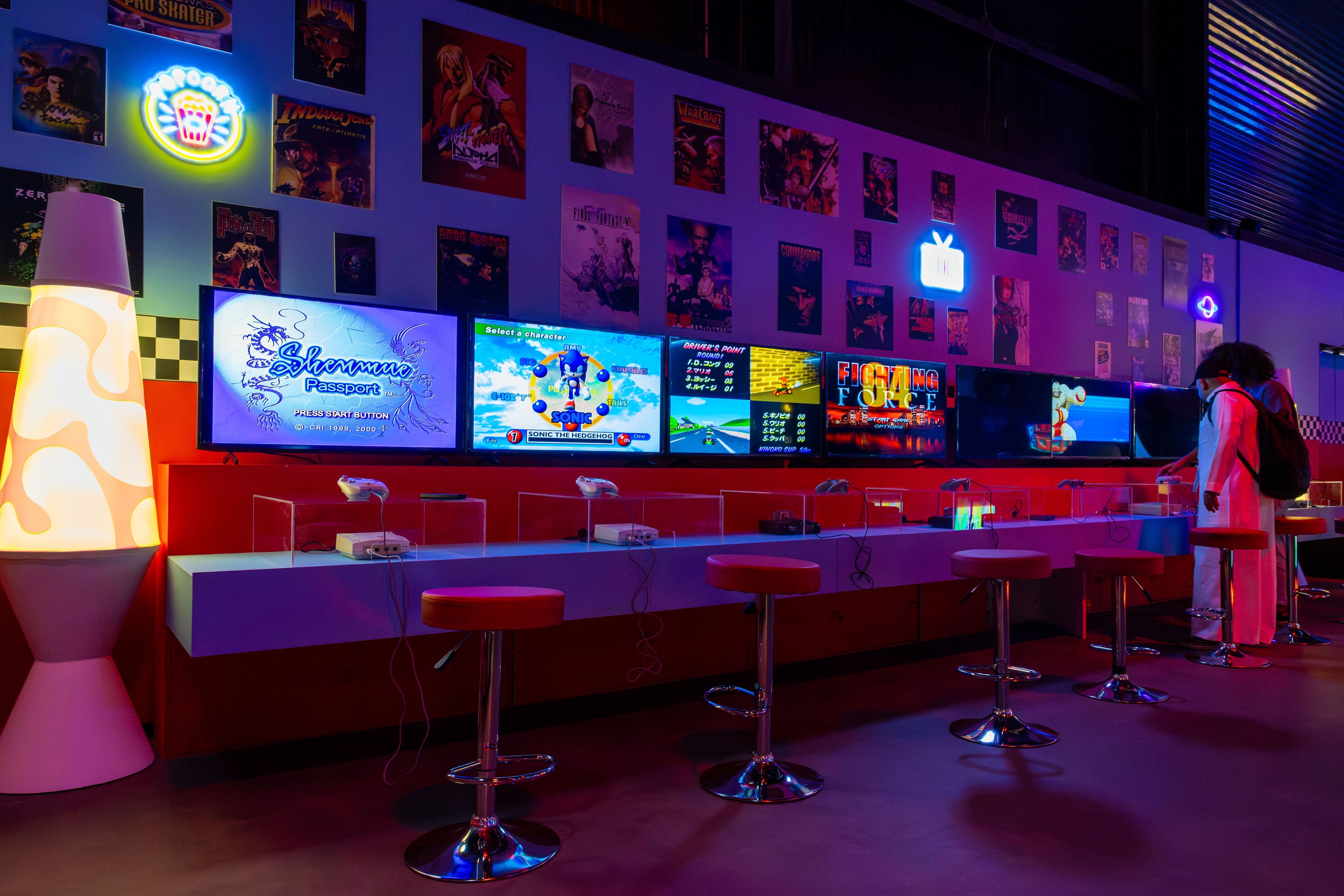 Gaming Section 90s